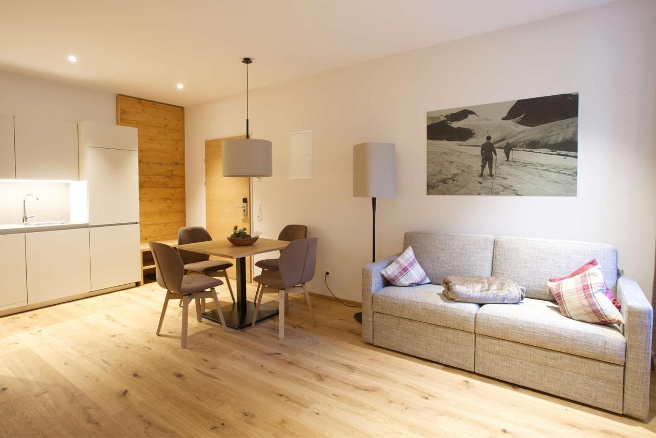 Adler Alpen Apartments Schruns Chambre photo